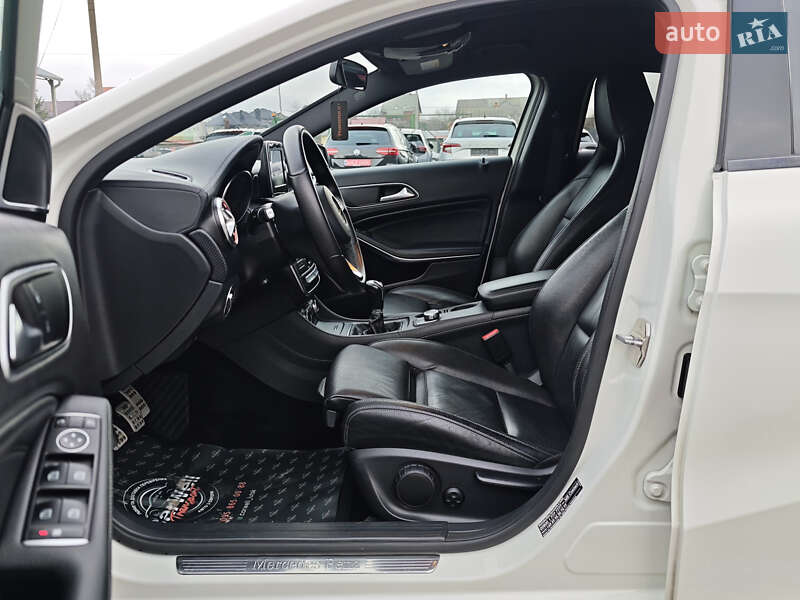 Хетчбек Mercedes-Benz A-Class 2016 в Луцьку