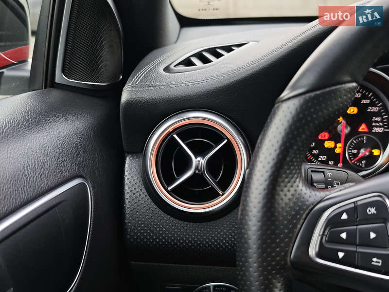 Хетчбек Mercedes-Benz A-Class 2016 в Луцьку