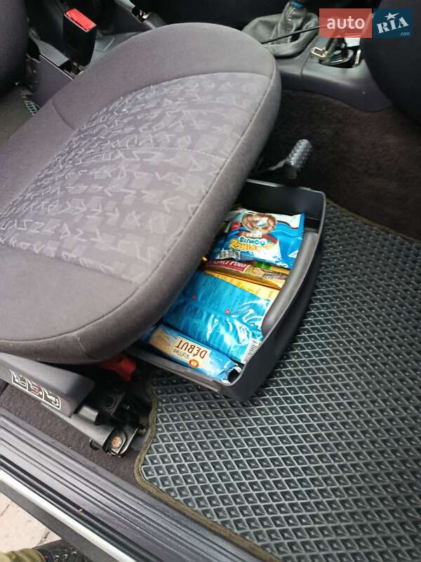 Хэтчбек Mercedes-Benz A-Class 2003 в Тернополе фото 33 Хэтчбек Mercedes-Benz A-Class 2003 в Тернополе