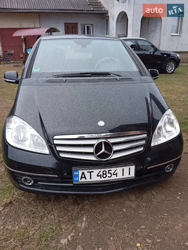 Mercedes-Benz A-Class 2011