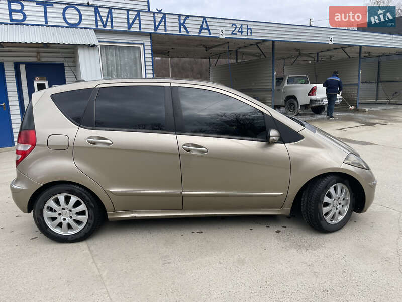 Хэтчбек Mercedes-Benz A-Class 2005 в Бориславе фото 6 Хэтчбек Mercedes-Benz A-Class 2005 в Бориславе