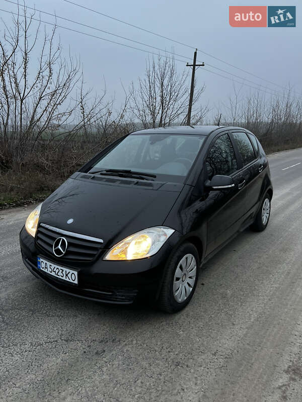 Mercedes-Benz A-Class 2011
