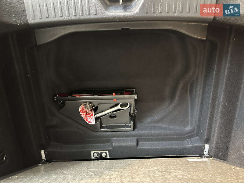 Хэтчбек Mercedes-Benz A-Class 2016 в Одессе