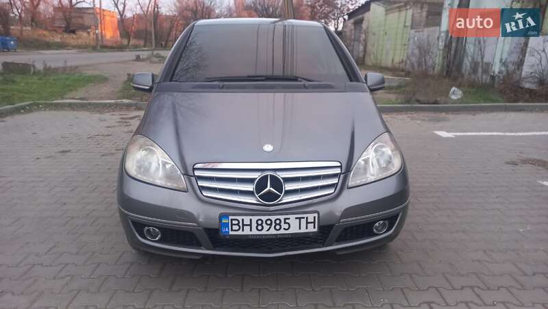 Хетчбек Mercedes-Benz A-Class 2008 в Одесі фото 7 Хетчбек Mercedes-Benz A-Class 2008 в Одесі