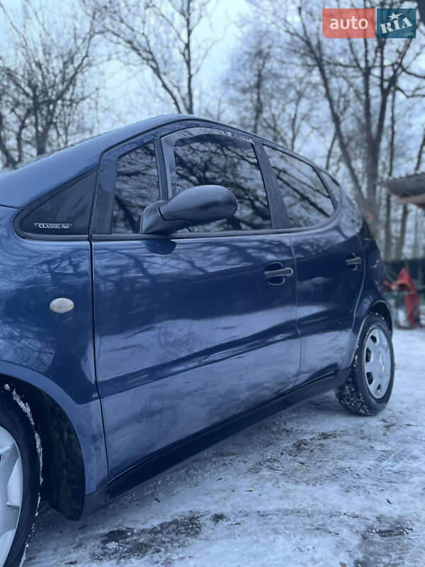 Хетчбек Mercedes-Benz A-Class 2000 в Оброшине