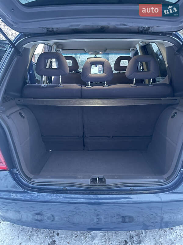 Хетчбек Mercedes-Benz A-Class 2000 в Оброшине