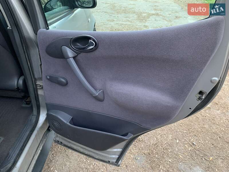 Хэтчбек Mercedes-Benz A-Class 2000 в Запорожье фото 13 Хэтчбек Mercedes-Benz A-Class 2000 в Запорожье