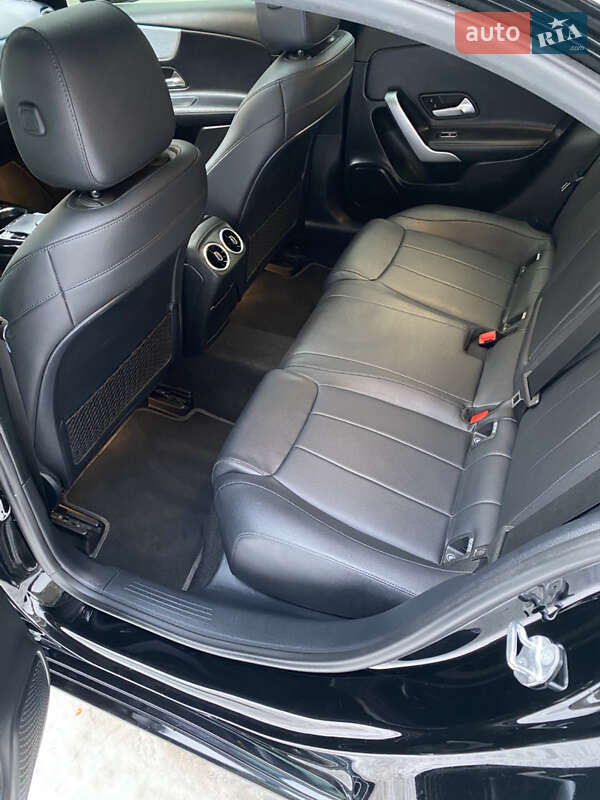 Седан Mercedes-Benz A-Class 2019 в Києві фото 30 Седан Mercedes-Benz A-Class 2019 в Києві