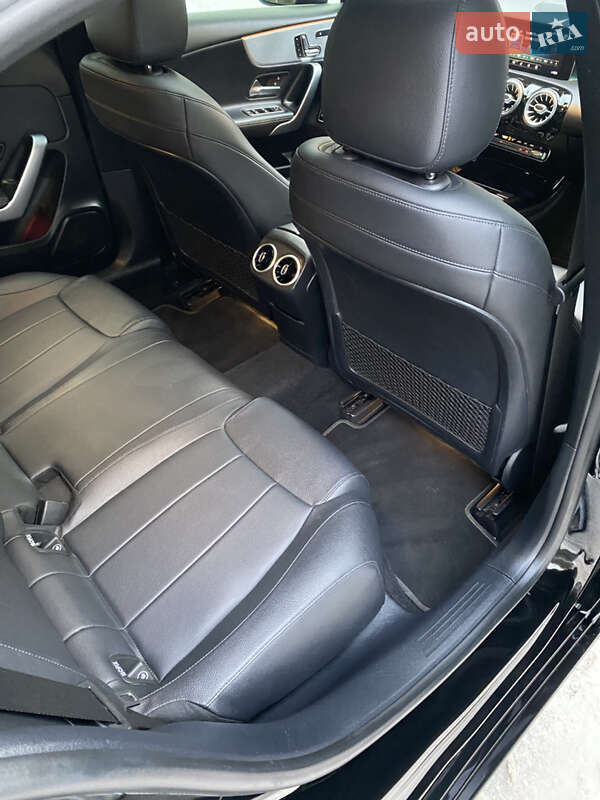 Седан Mercedes-Benz A-Class 2019 в Києві фото 35 Седан Mercedes-Benz A-Class 2019 в Києві