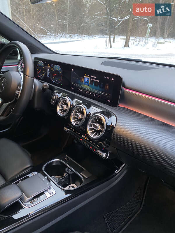 Седан Mercedes-Benz A-Class 2019 в Києві фото 40 Седан Mercedes-Benz A-Class 2019 в Києві