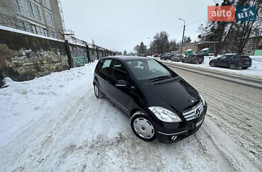 Хэтчбек Mercedes-Benz A-Class 2010 в Луцке