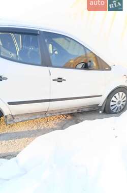 Хэтчбек Mercedes-Benz A-Class 2002 в Знаменке