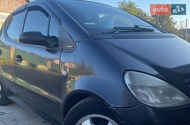 Хетчбек Mercedes-Benz A-Class 2000 в Окнах