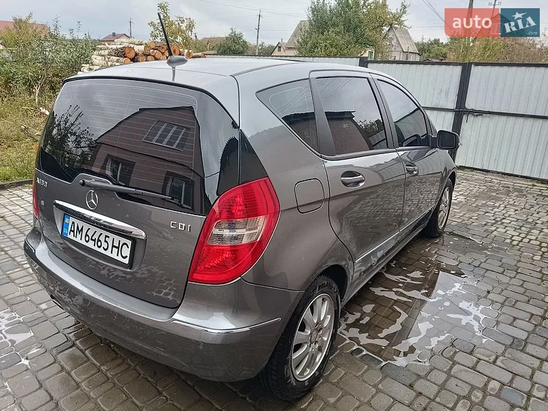 Mercedes-Benz A-Class 2011