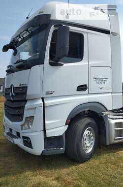 Тягач Mercedes-Benz Actros 2011 в Черкасах