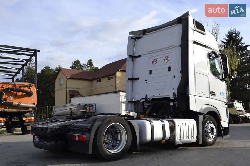 Тягач Mercedes-Benz Actros 2016 в Хусте