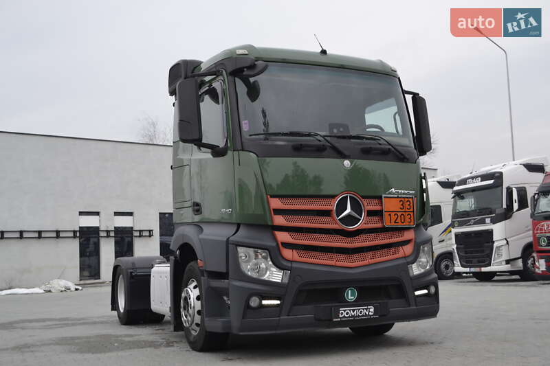 Тягач Mercedes-Benz Actros 2015 в Хусте