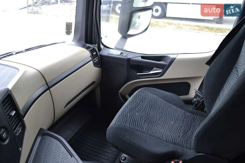 Тягач Mercedes-Benz Actros 2015 в Хусте