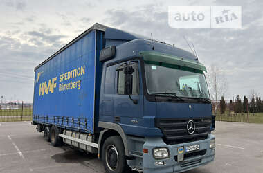 Тентованый Mercedes-Benz Actros 2004 в Луцке