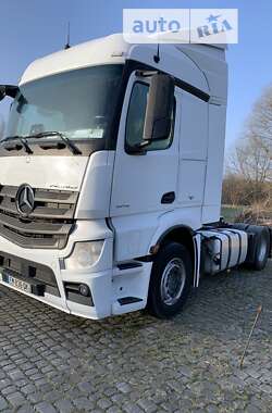 Тягач Mercedes-Benz Actros 2017 в 
