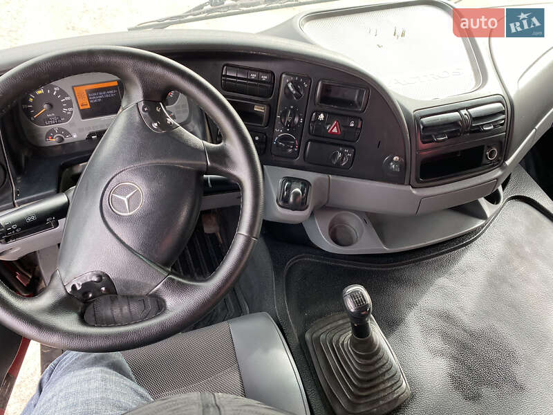Самосвал Mercedes-Benz Actros 2008 в Умани