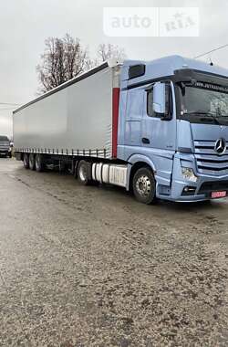 Тягач Mercedes-Benz Actros 2013 в Варве