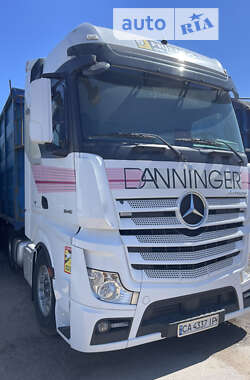 Тягач Mercedes-Benz Actros 2013 в Черкассах