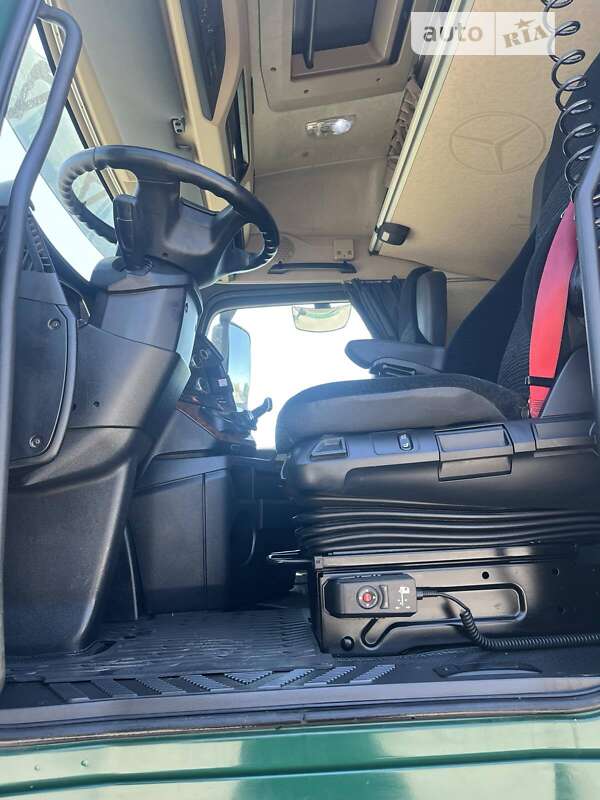 Тягач Mercedes-Benz Actros 2014 в Львові