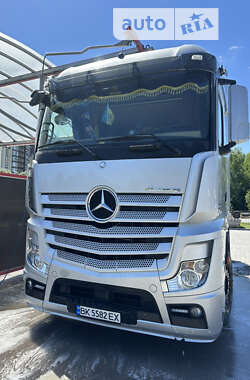 Тентованый Mercedes-Benz Actros 2012 в 