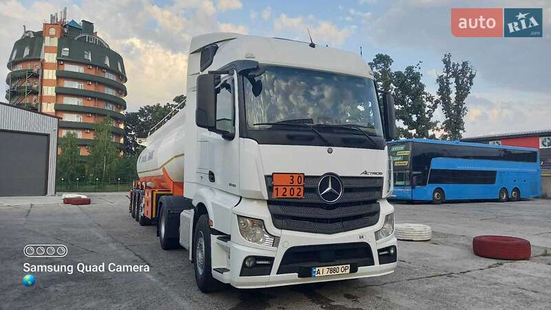Тягач Mercedes-Benz Actros 2016 в Киеве
