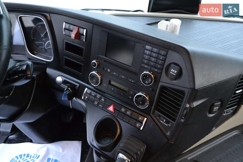 Тягач Mercedes-Benz Actros 2017 в Хусте