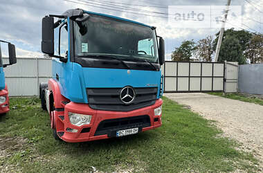 Автовоз Mercedes-Benz Actros 2013 в Стрые