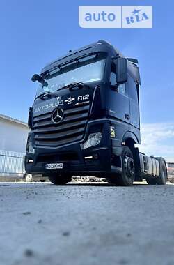 Тягач Mercedes-Benz Actros 2017 в Ужгороді