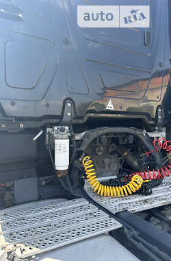 Тягач Mercedes-Benz Actros 2014 в 