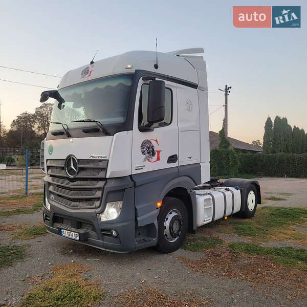 Тягач Mercedes-Benz Actros 2012 в Києві