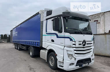 Тягач Mercedes-Benz Actros 2015 в Києві