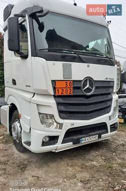 Тягач Mercedes-Benz Actros 2014 в 