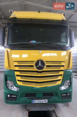 Тягач Mercedes-Benz Actros 2013 в Львове