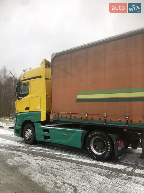 Тягач Mercedes-Benz Actros 2013 в Львове