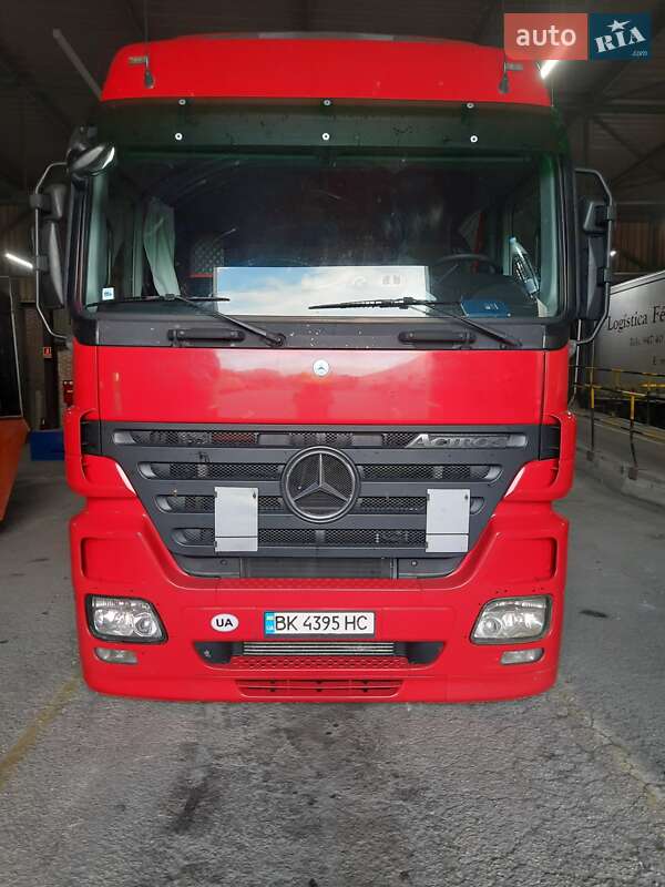 Тягач Mercedes-Benz Actros 2008 в 