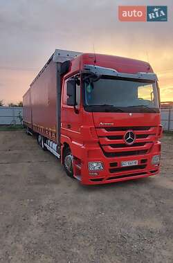 Вантажний фургон Mercedes-Benz Actros 2011 в Мукачевому