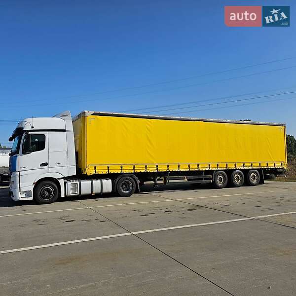 Тягач Mercedes-Benz Actros 2013 в 