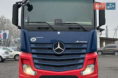 Тягач Mercedes-Benz Actros 2016 в Білогородці