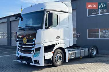 Тягач Mercedes-Benz Actros 2016 в Мукачевому