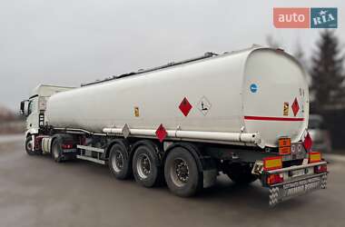 Бензовоз Mercedes-Benz Actros 2014 в 