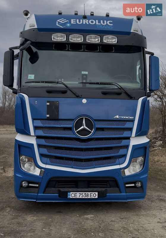 Тягач Mercedes-Benz Actros 2014 в Черновцах