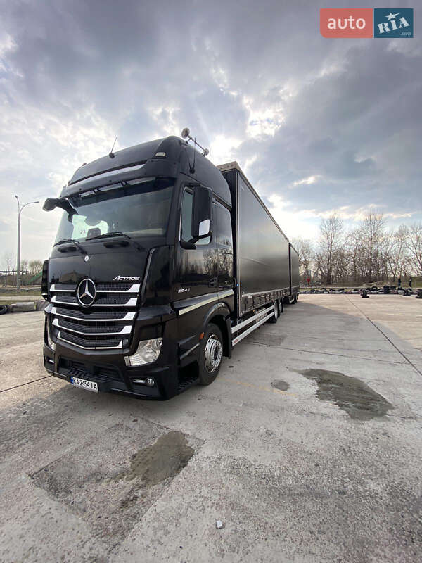 Тентований Mercedes-Benz Actros 2015 в Києві