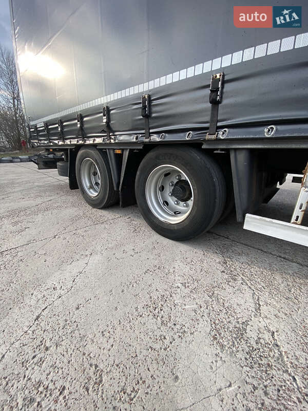 Тентований Mercedes-Benz Actros 2015 в Києві