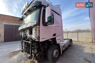 Тягач Mercedes-Benz Actros 2014 в 