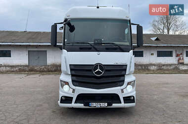 Тягач Mercedes-Benz Actros 2016 в 